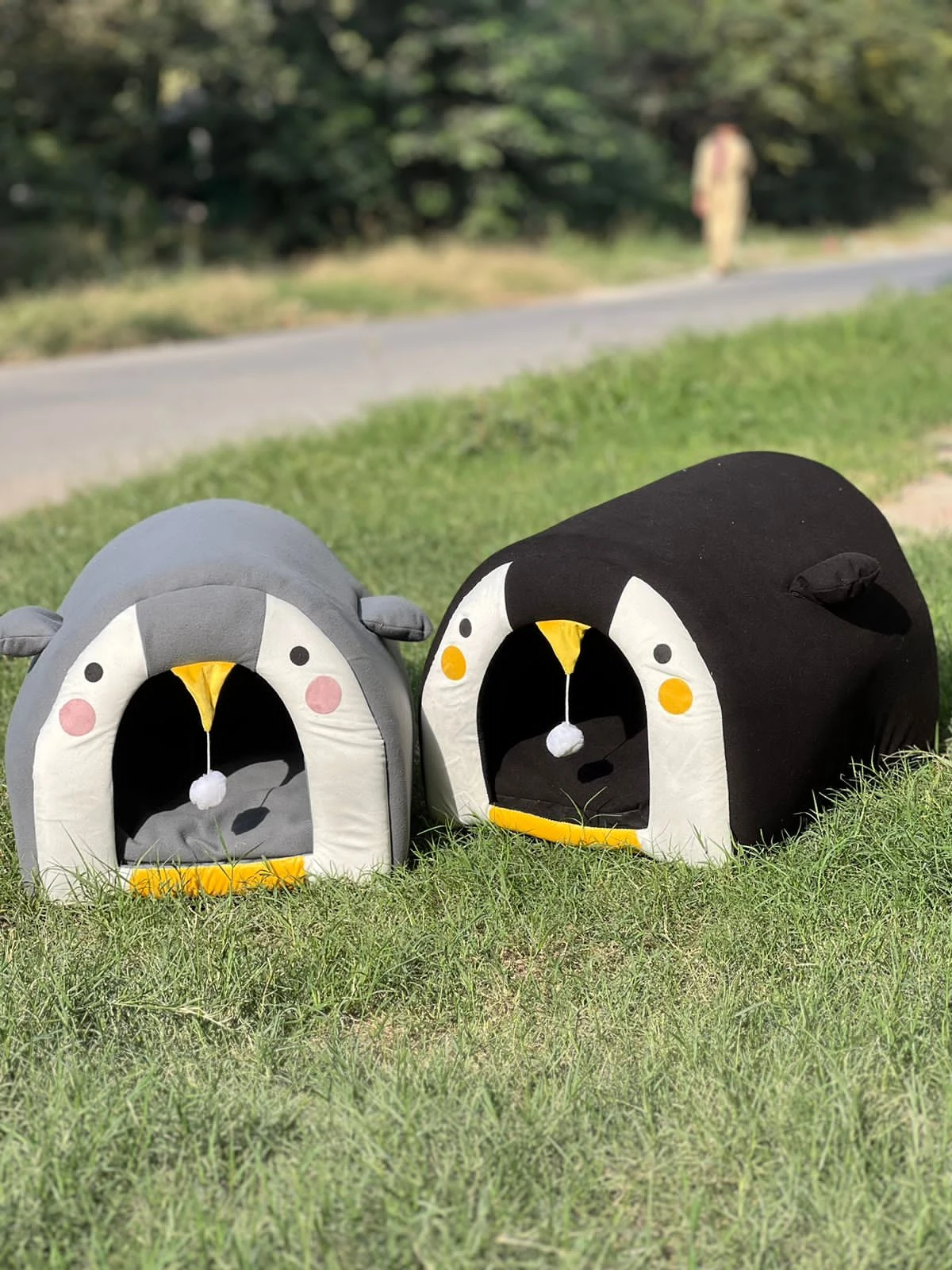 Penguin Face Pet Bed - 2 in 1 Cat house & Couch for Cats
